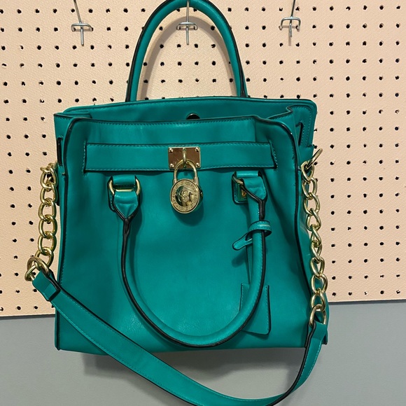 Purse - Picture 2 of 3